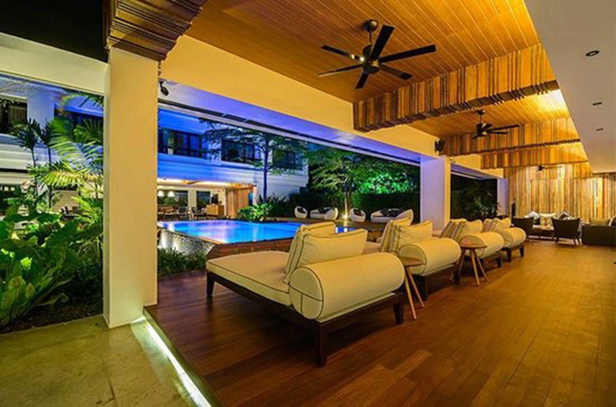 Uma Residence Bangkok Kültér fotó