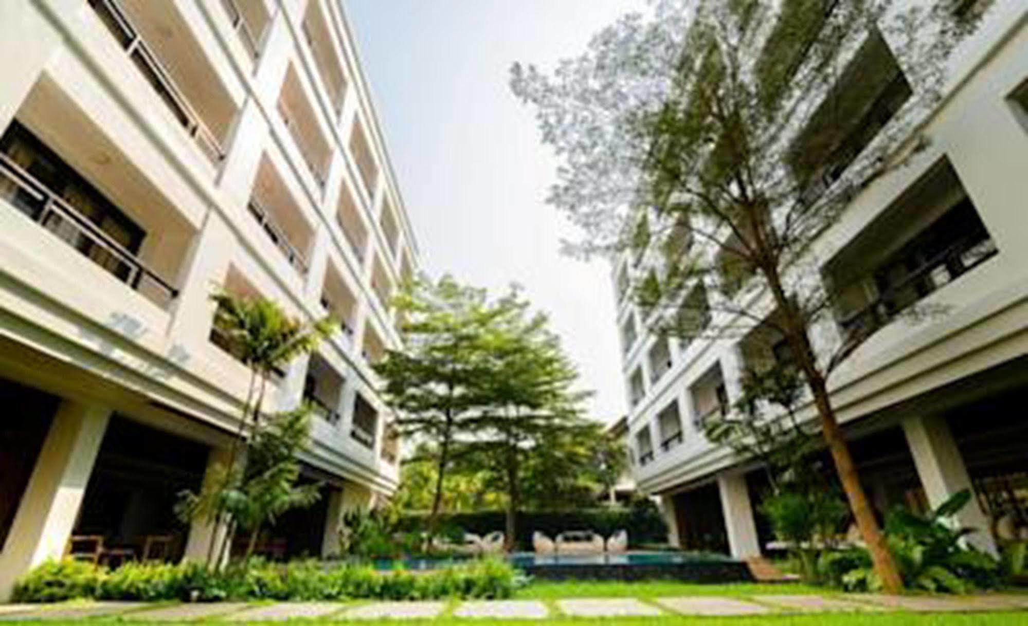 Uma Residence Bangkok Kültér fotó